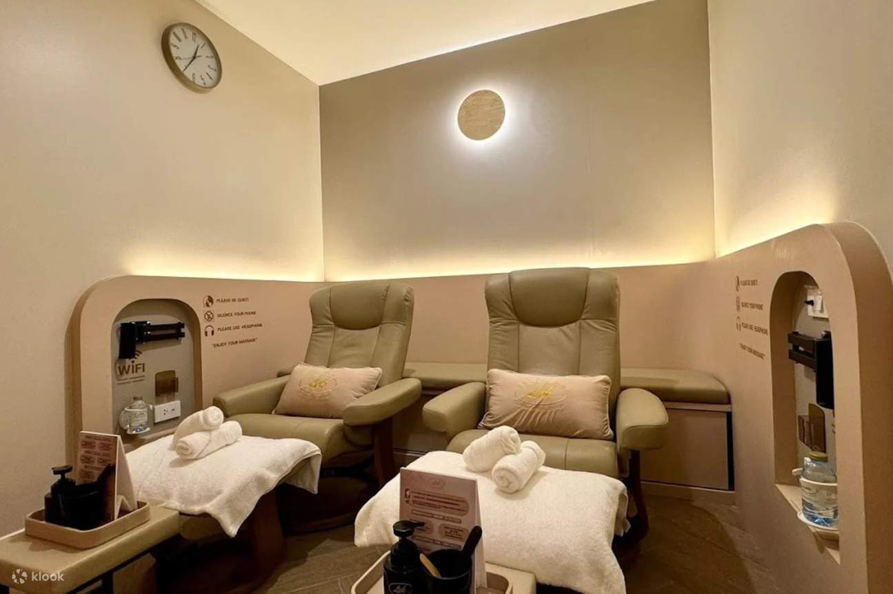 Coffee Room — Happy Ending Massage in Rama 3